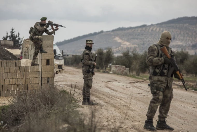 Πώς θα εμπλακεί η Ελλάδα σε ενδεχόμενη στρατιωτική επιχείρηση στη Συρία